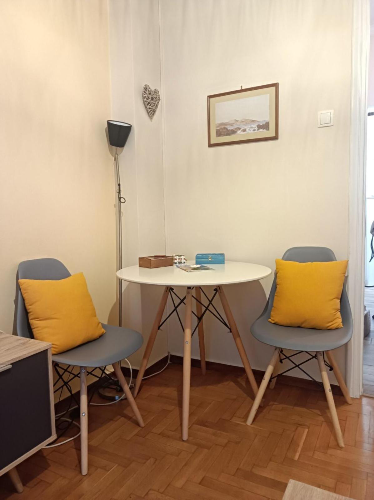 Efi'S Lycabettus Apartment Ateny Zewnętrze zdjęcie
